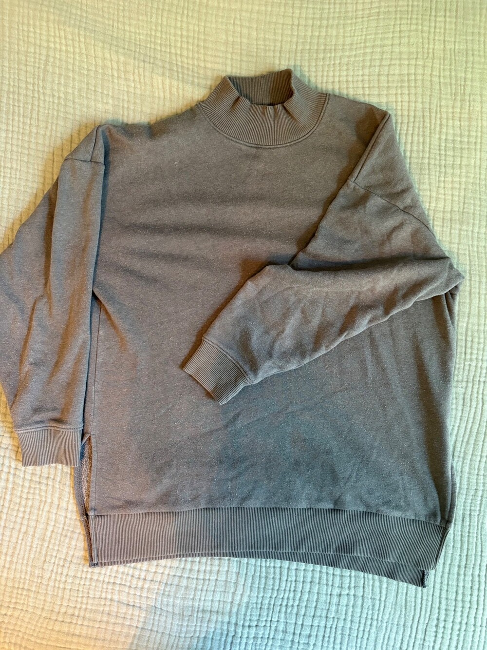 American Eagle Ahh-mazingly Soft olive green mock neck sweatshirt women’s XS